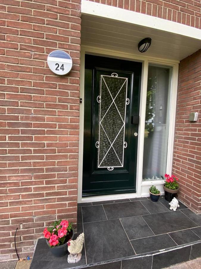 Huis Bij Het Water Met Sloepje Jutrijp Extérieur photo