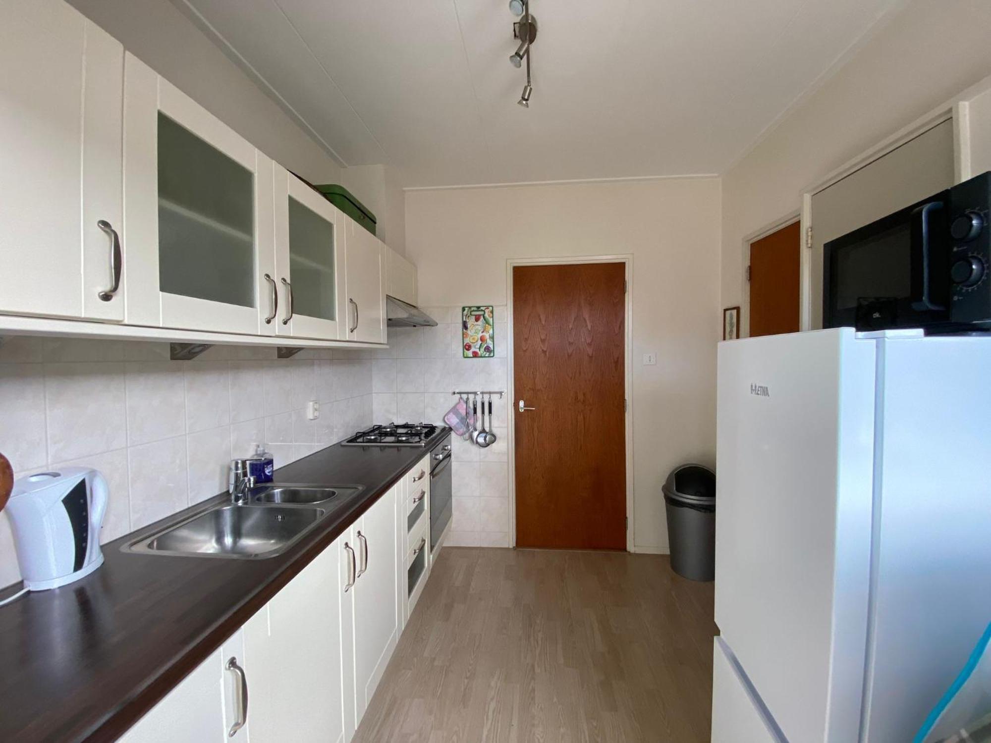Huis Bij Het Water Met Sloepje Jutrijp Extérieur photo