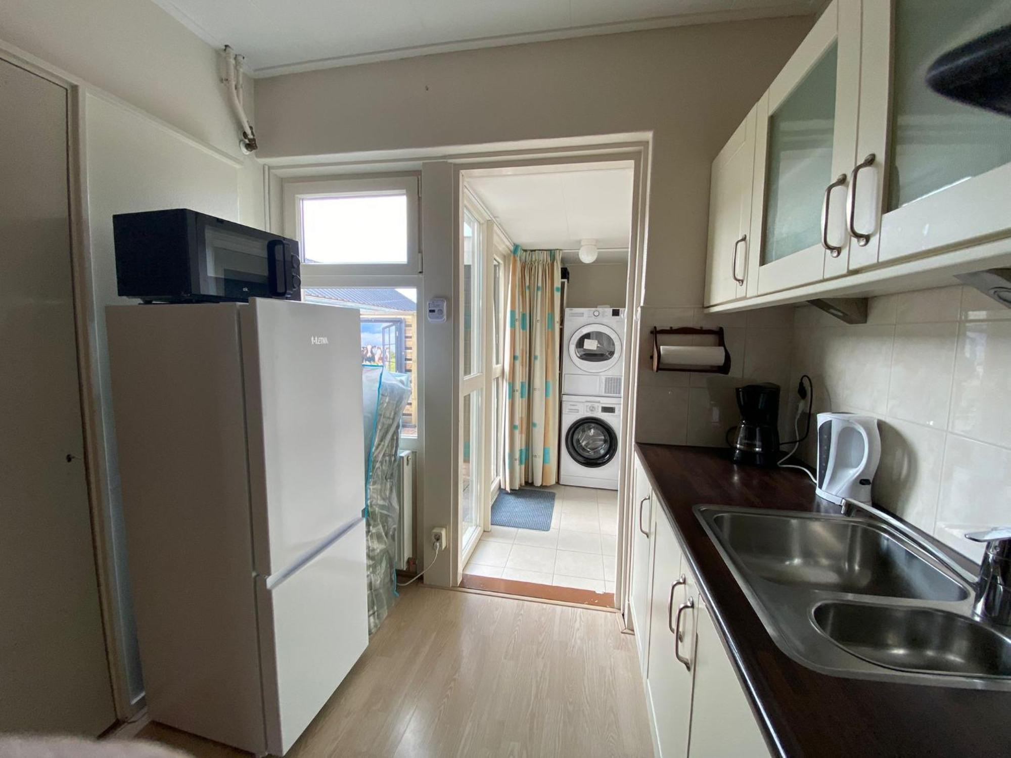 Huis Bij Het Water Met Sloepje Jutrijp Extérieur photo